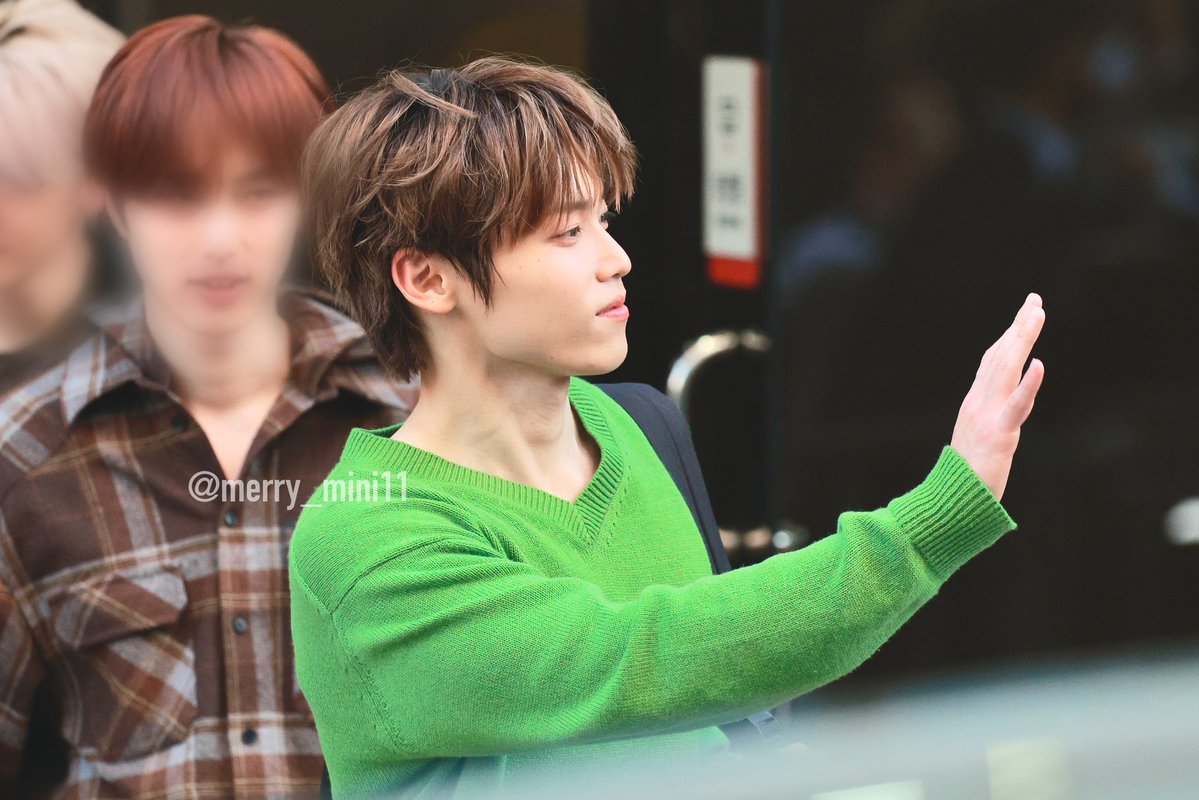 메리メリ tweet media