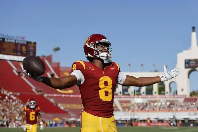 SoyOtraAriana's tweet image. #DatoCurioso Ja'Kobi Lane es el 13º WR seleccionado este año, empatado como la cifra más alta tras 2 rondas en la Era del Draft  (registro también alcanzado en 2020 y 2022). #NFLDraft