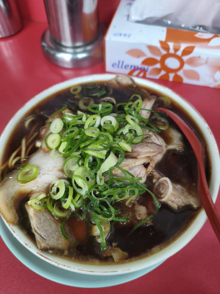 ひろやん tweet media