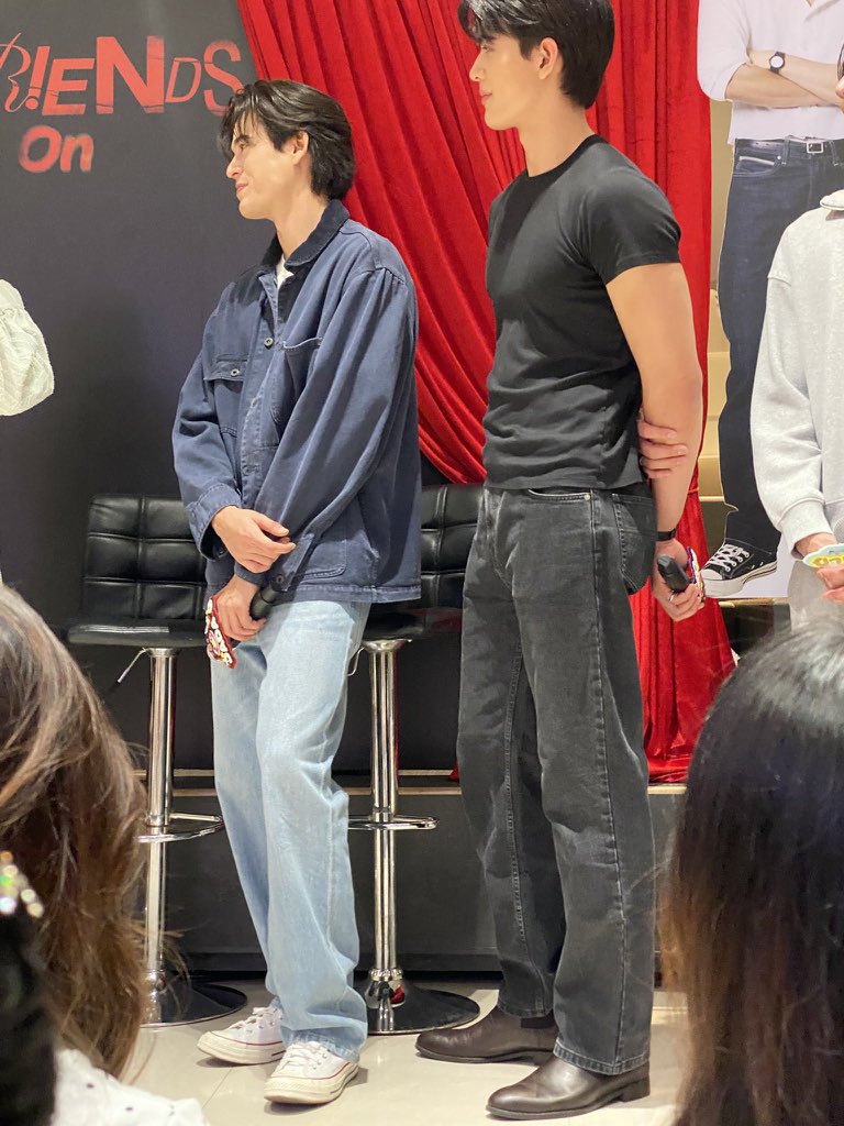 ヤヤー tweet media