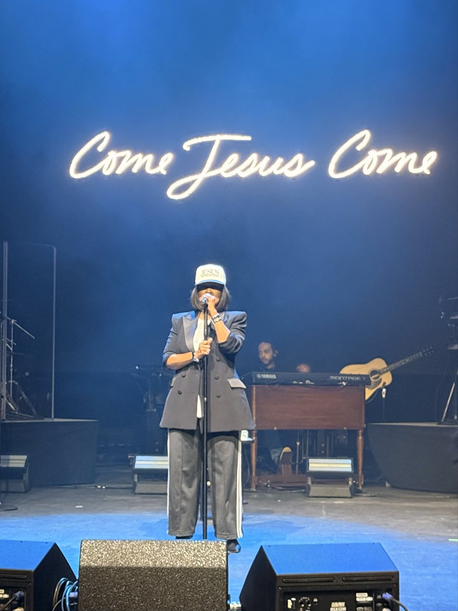 grahamk40's tweet photo. @cecewinans Thank you for another amazing night! The Grand Ole Opry, and now at my home church! What a blessing! https://t.co/cZyX3u6dkS