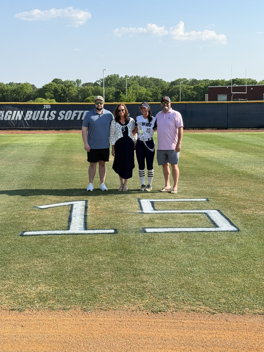HRBullsSoftball's tweet photo. Great Night Celebrating our Seniors @KMorgan2026 &amp; @aubree_painter!  Win over Olympic locked up the Reg Season Great Metro Conf, CHAMPS! Fun night with a great group of young ladys from Olympic! Thank you Kennedy and Aubree for all you’ve done for the Program! 🤘🏽🏆@hrhsbulls https://t.co/txEtWoqaTA