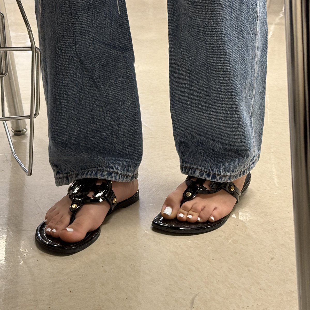 CuteFeetOnFleek tweet media