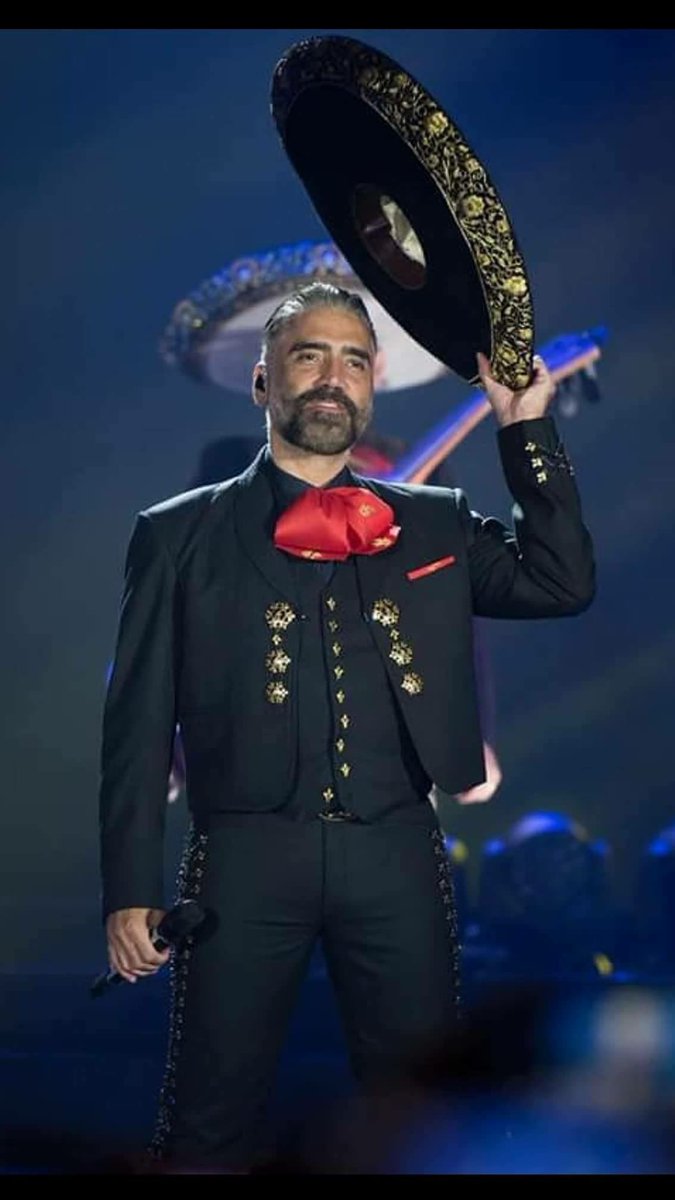🎂🤠 Feliz cumple a <a href="/alexoficial/">Alejandro Fernández</a>.

Voz, tradición y pura pasión mexicana que se siente en cada canción.🇲🇽🎶