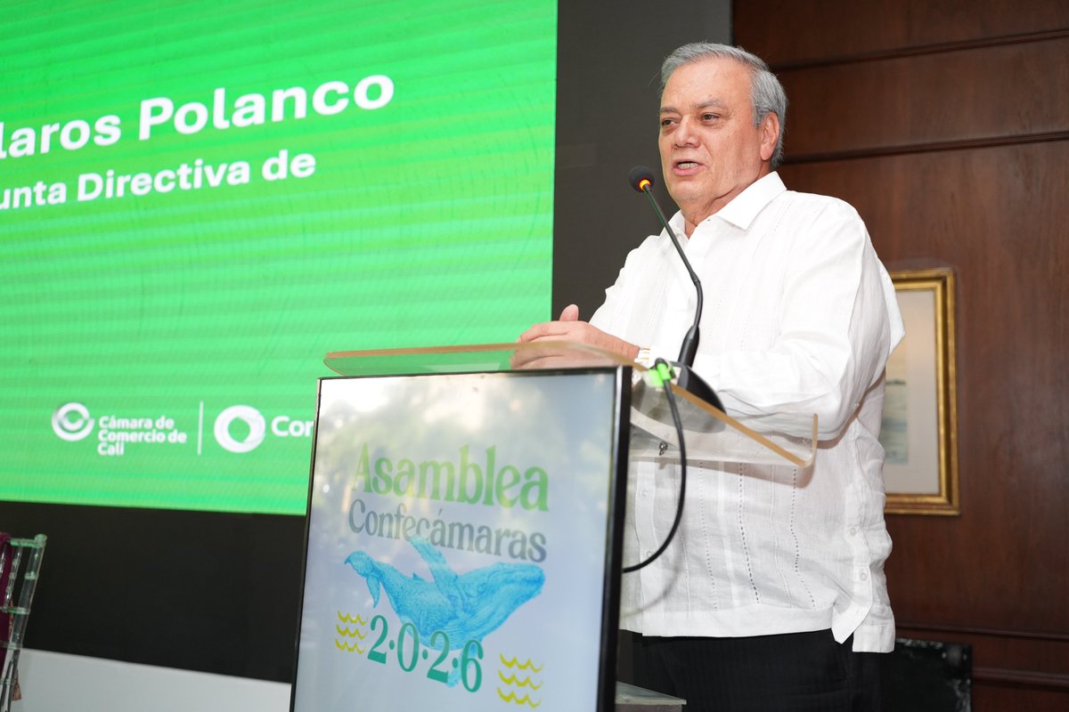 Confecamaras's tweet photo. Bajo el liderazgo del presidente de la Junta Directiva, Ovidio Claros Polanco (@Ovidio_Claros_ ), y del presidente de la Confederación, Nicolás Botero -Páramo Gaviria (@NicolasBotero), los presidentes ejecutivos de las 58 Cámaras de Comercio compartieron, debatieron y avanzaron en temas clave con un objetivo claro: fortalecer la formalización empresarial, impulsar la productividad y competitividad territorial, y generar las condiciones para que más empresas crezcan, se formalicen y contribuyan al desarrollo sostenible de todas las regiones de Colombia.
