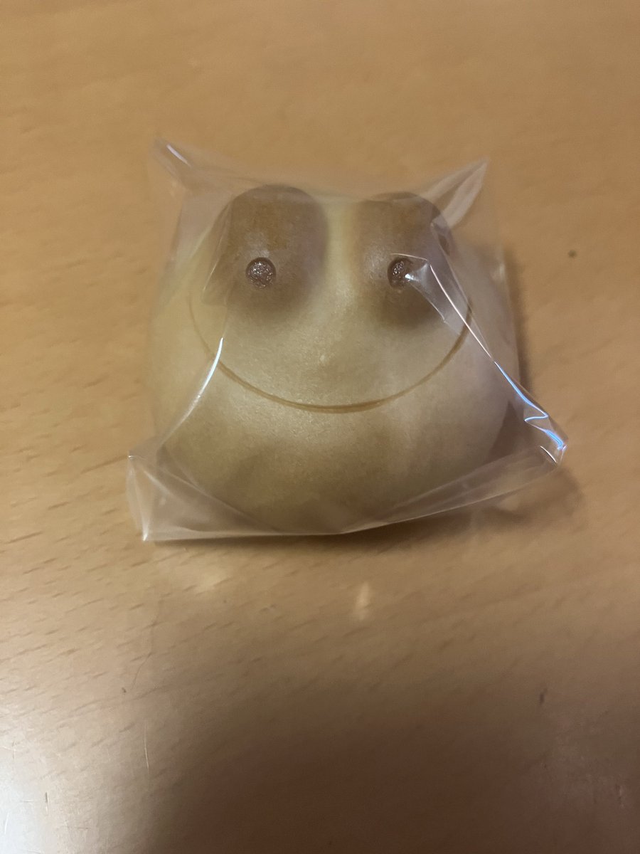 カエルまんじゅう。

さくらあん。