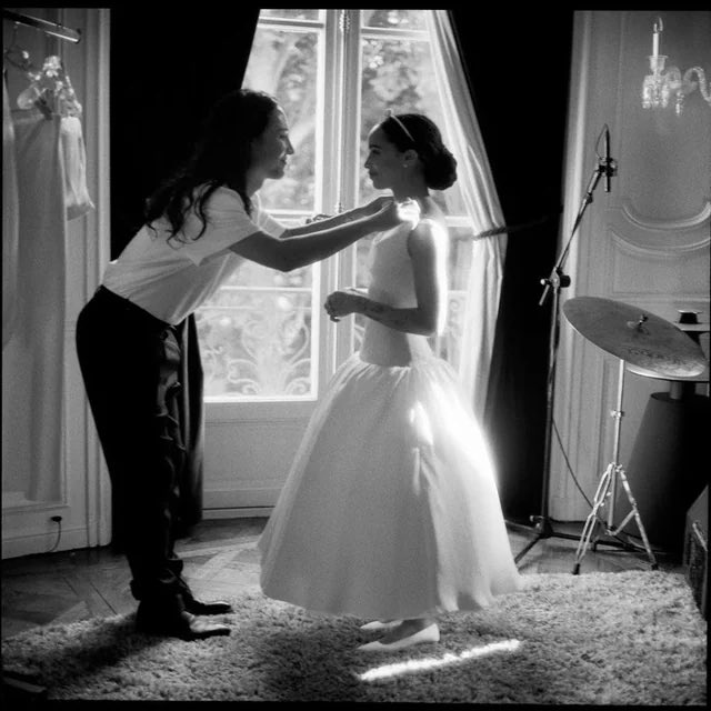 lol imagine she wears the same fuckass dress she wore when she married channing tatum