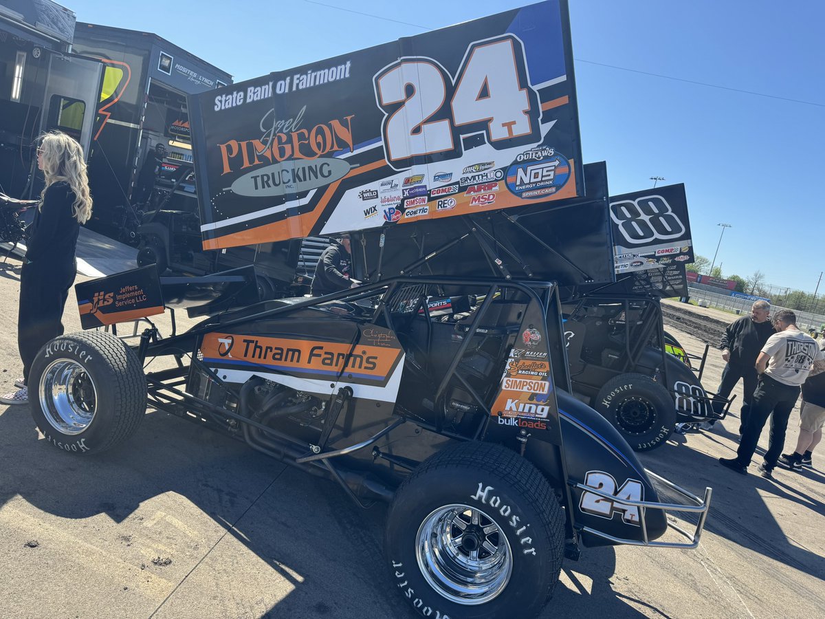 WorldofOutlaws's tweet photo. More cars ready to rip at @KnoxvilleRaces!
#G5 Gage Pulkrabek
#24T @ThramRacing24
#28 @JacePark28
#42 @Sye_Lynch https://t.co/Y3xXcdSvbQ