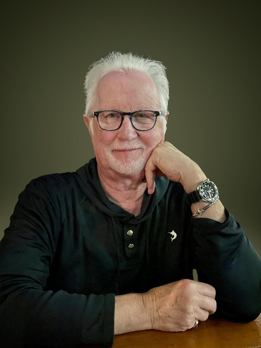 SipOnCountryPod's tweet photo. Cliff Downs Passes Away at 72 https://t.co/Mn1YLy9nWh https://t.co/4oTmhebHFf