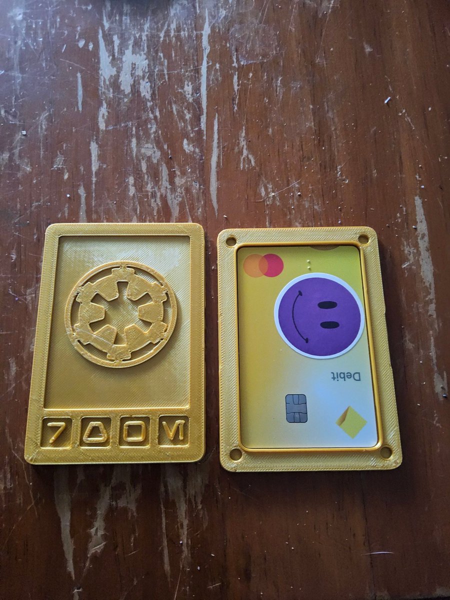 Duras_501st's tweet photo. Need to get the magnets but used some spare gold silk pla to make a imperial credit coin card holder... looking forward to trying this out 🤩 #starwars https://t.co/jPCa2SQSRY
