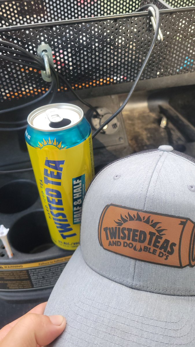 Uncle Tank tweet media