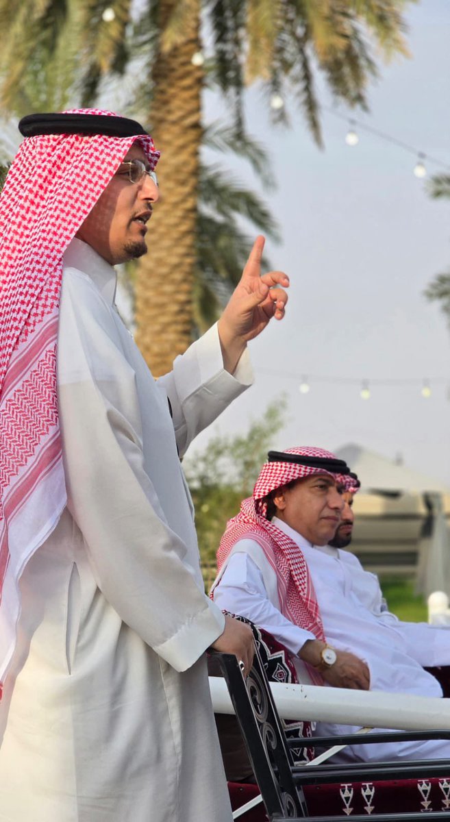 إعلاميون tweet media