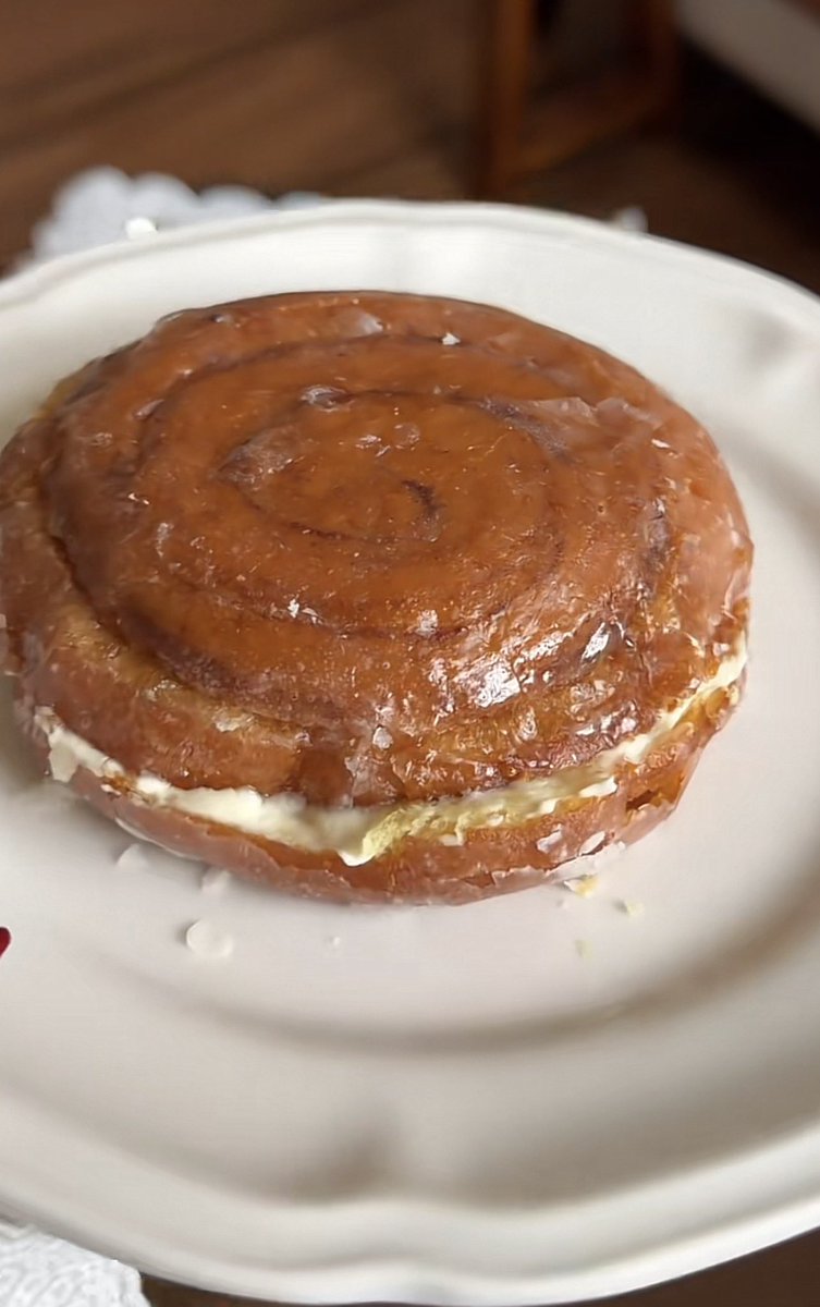 مارلين tweet media