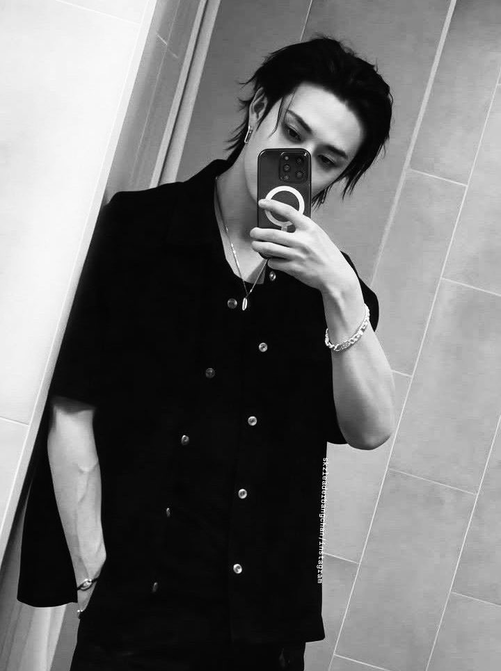 elo q ama os jeongchan tweet media