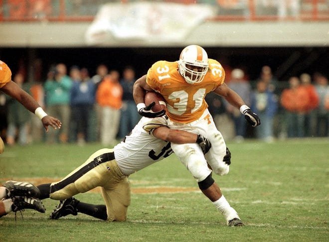 karter_lumpkin's tweet image. Blessed and honored to receive an offer from the University of Tennessee 
ALL GLORY TO JESUS
 @DeRailSims @CoachSkelton06 @bsa28_ @ChadSimmons_ @RecruitGeorgia @SWiltfong_ @CovNewsSports #NEWTONBOYZ #outworkeveryone #Culture