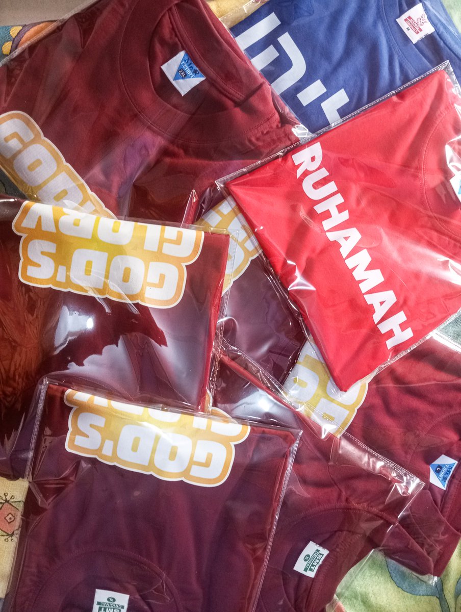 designby_greys's tweet image. Life so private, nobody knows I design and make quality Merch t-shirts, perfect for your events, teams and brands.
Delivered over 180 customised t-shirts.

Nationwide delivery 🚚.
MOQ: 10 pieces
Maximum: Infinity ♾️ 

Send me a DM today to place your order.
#customizedtshirt