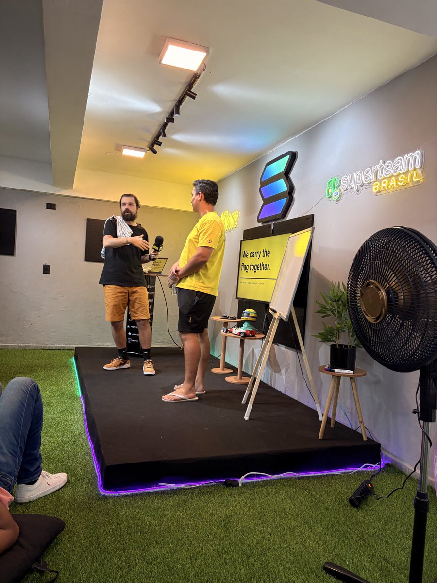 11lucasa's tweet photo. No evento da Superteam Brasil com a Solflare!
A galera tá unida pra levar Solana pro próximo nível no Brasil.
Energia incrível!
@SuperteamBR @SolGab @solflare
#Solflare #SuperteamBrasil https://t.co/00DMpXJXUP