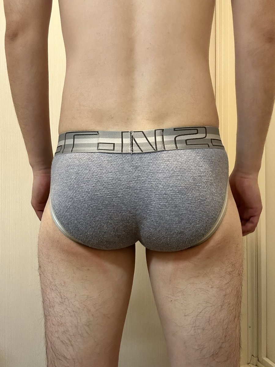 あんぶれら tweet media