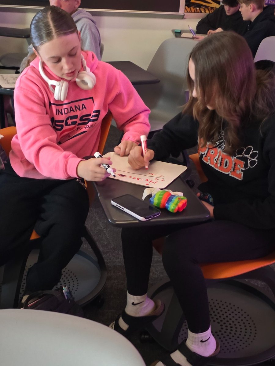 Rockingin307's tweet photo. There is nothing that makes me smile more than when peers help their classmates unprompted. Great job W and B. https://t.co/OznLO4wTae