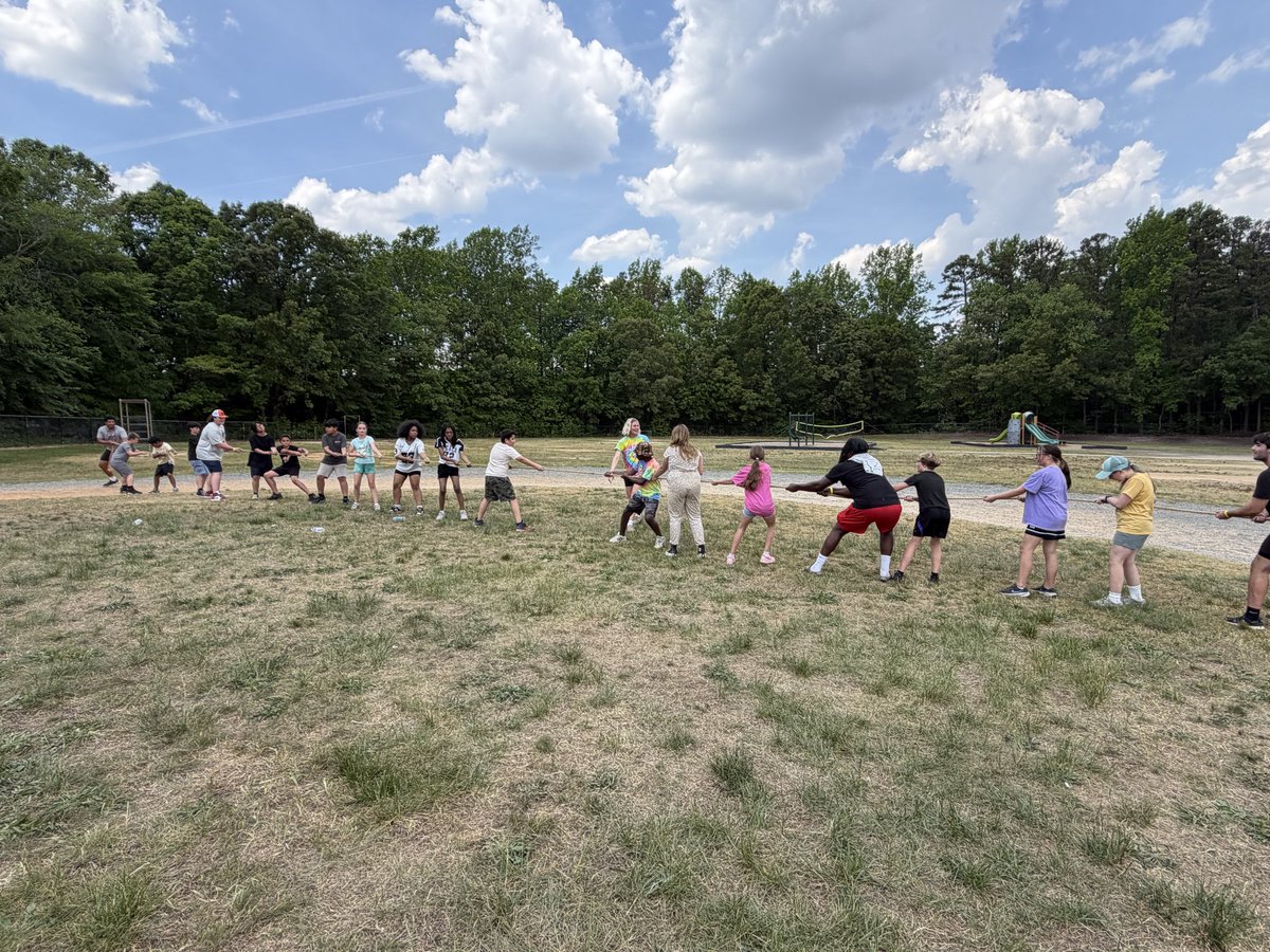 CoachChrisWalsh's tweet photo. Boys got to help with @LandisBuzz Field Day today! @FootballSRHS @SRowanAthletics https://t.co/tq5j4qIi6d