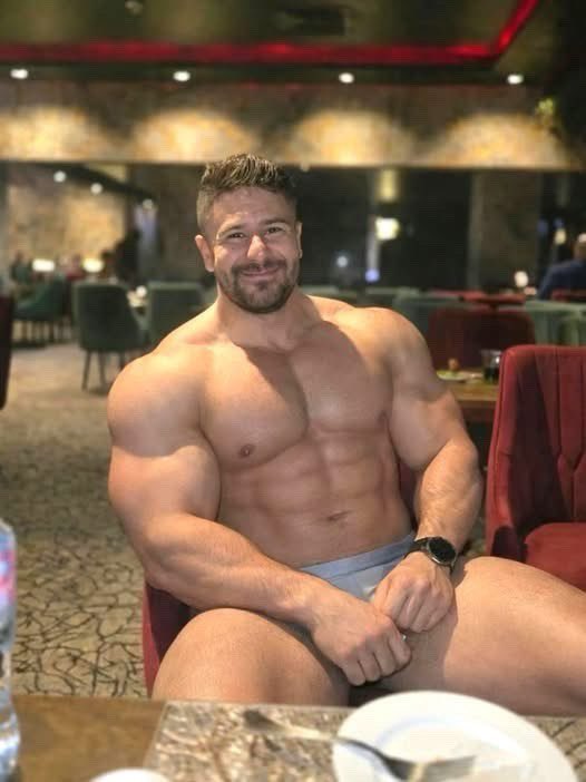 thickbelt1 tweet media