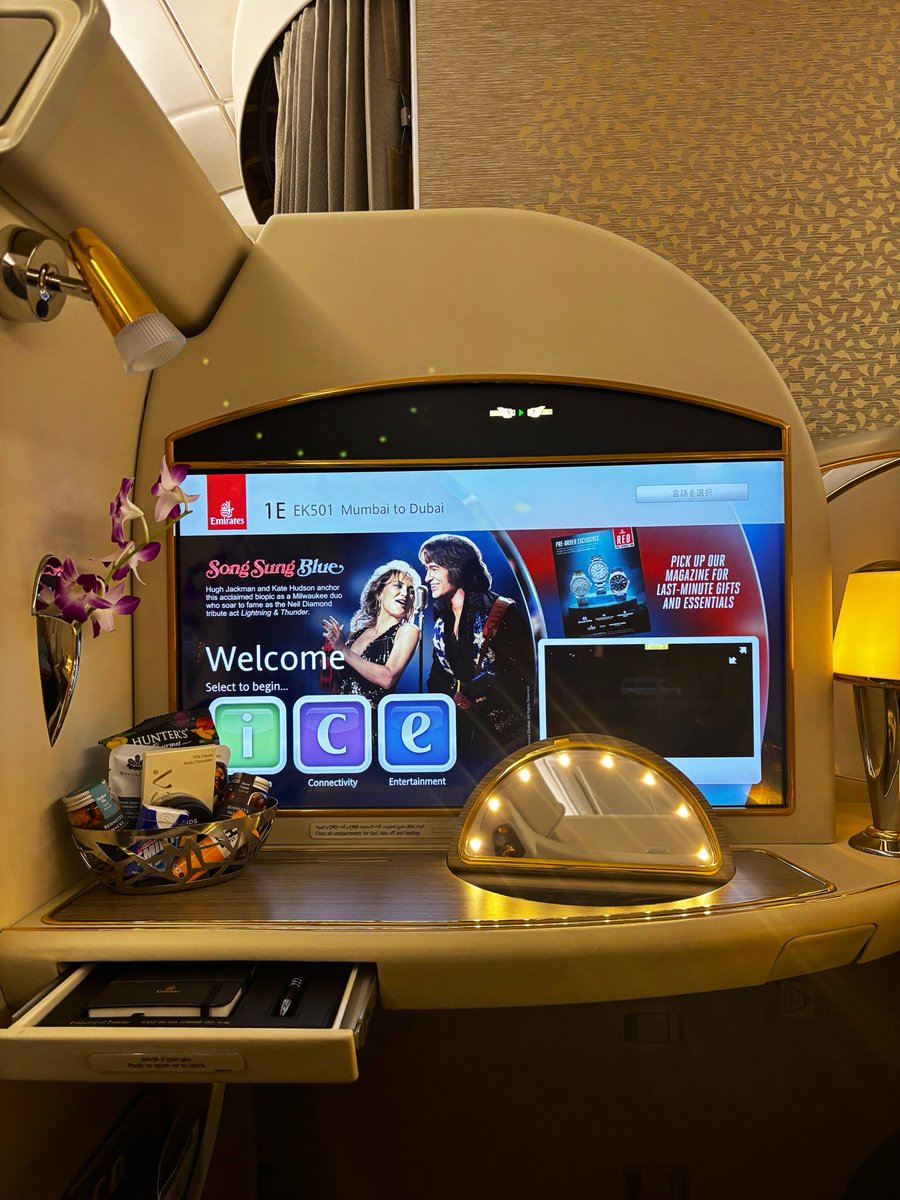 DealsDhamaka's tweet image. Upgraded to Emirates First Class Yet Again

Loyalty Surely Pays ✅

As usual, will share detailed review on @pointperkspicks 

#Travel #Emirates