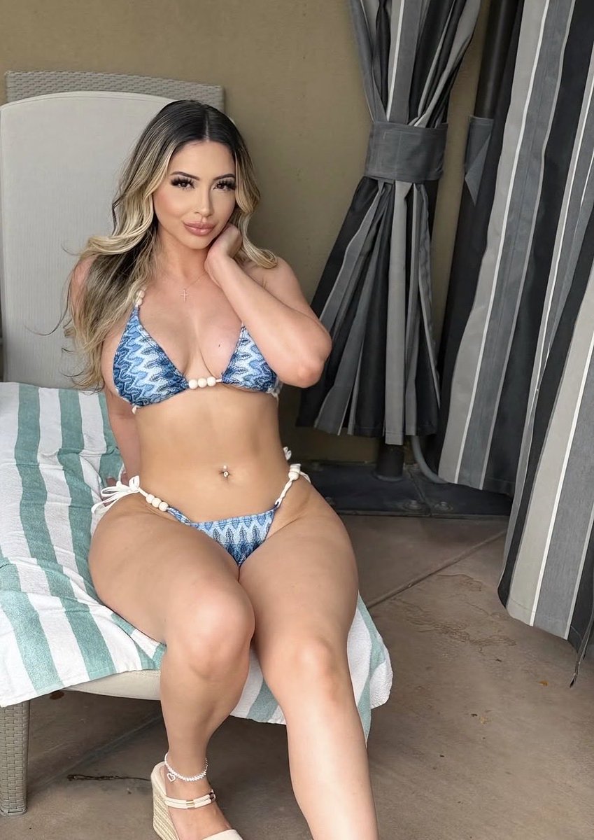 bon6lso's tweet image. Its that time again 🌊#Bikini #Spring