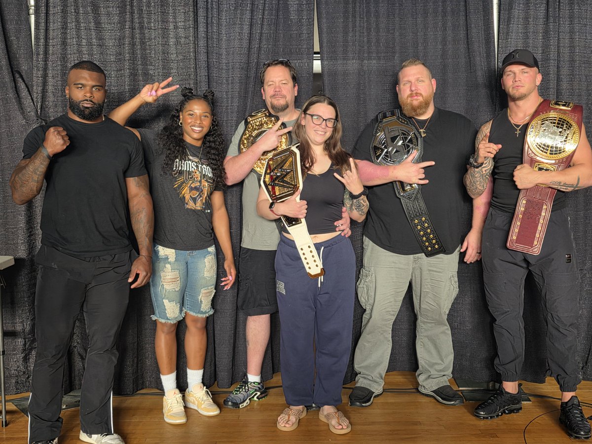 CarlosStoneking's tweet photo. LETS GO @Kali_wwe giving us golf tips. @mylesborne_wwe aka Papi gave us Championship advice. @EH_taught_me showed us how to throw a proper uppercut. Always stoked to see all of you. #WWENXT #RealDeal #TooStrong #HolyShitItsMylesBourne @KrissiStoneking @ThomasM59570509 https://t.co/y7OhAm5bmK