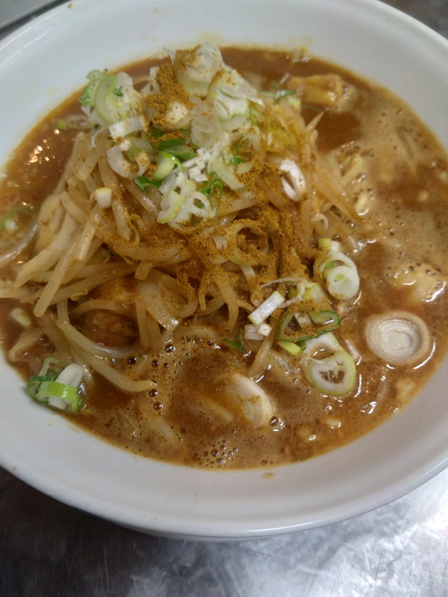 おり久 tweet media