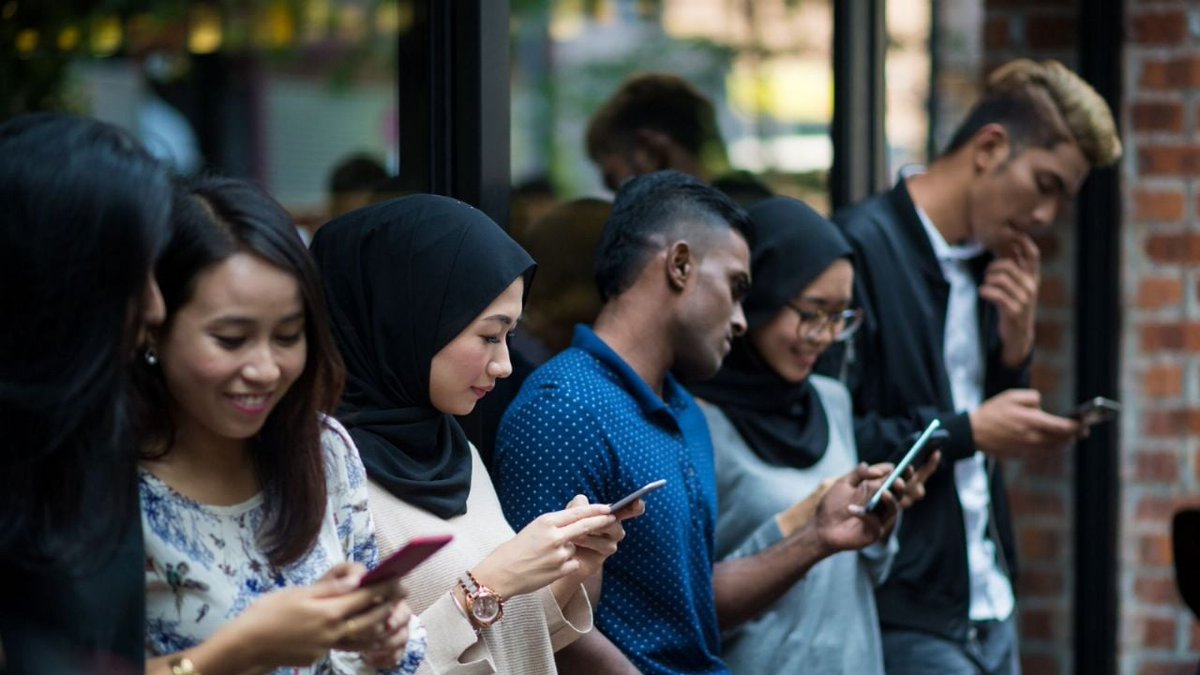 AmaneciendoMx's tweet image. CFE ofrece internet móvil desde 35 pesos: qué incluye el plan básico y cómo contratarlo

La Comisión Federal de Electricidad lanzó un servicio de conectividad móvil con paquetes de prepago desde 35 pesos mensuales, dirigido…

amaneciendo.com.mx/cfe-ofrece-int…

#ofrece #internet #móvil