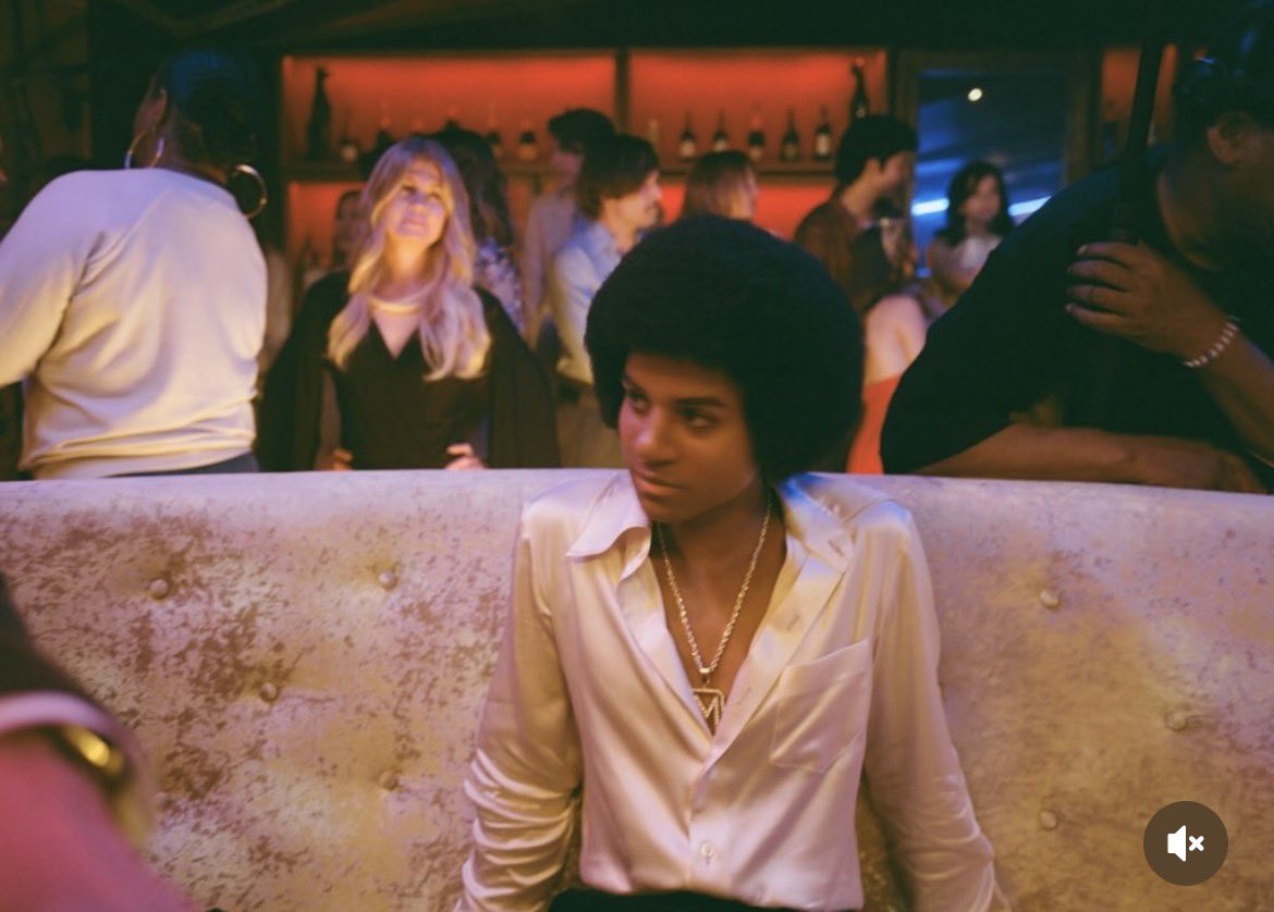 tina ✪ tweet media