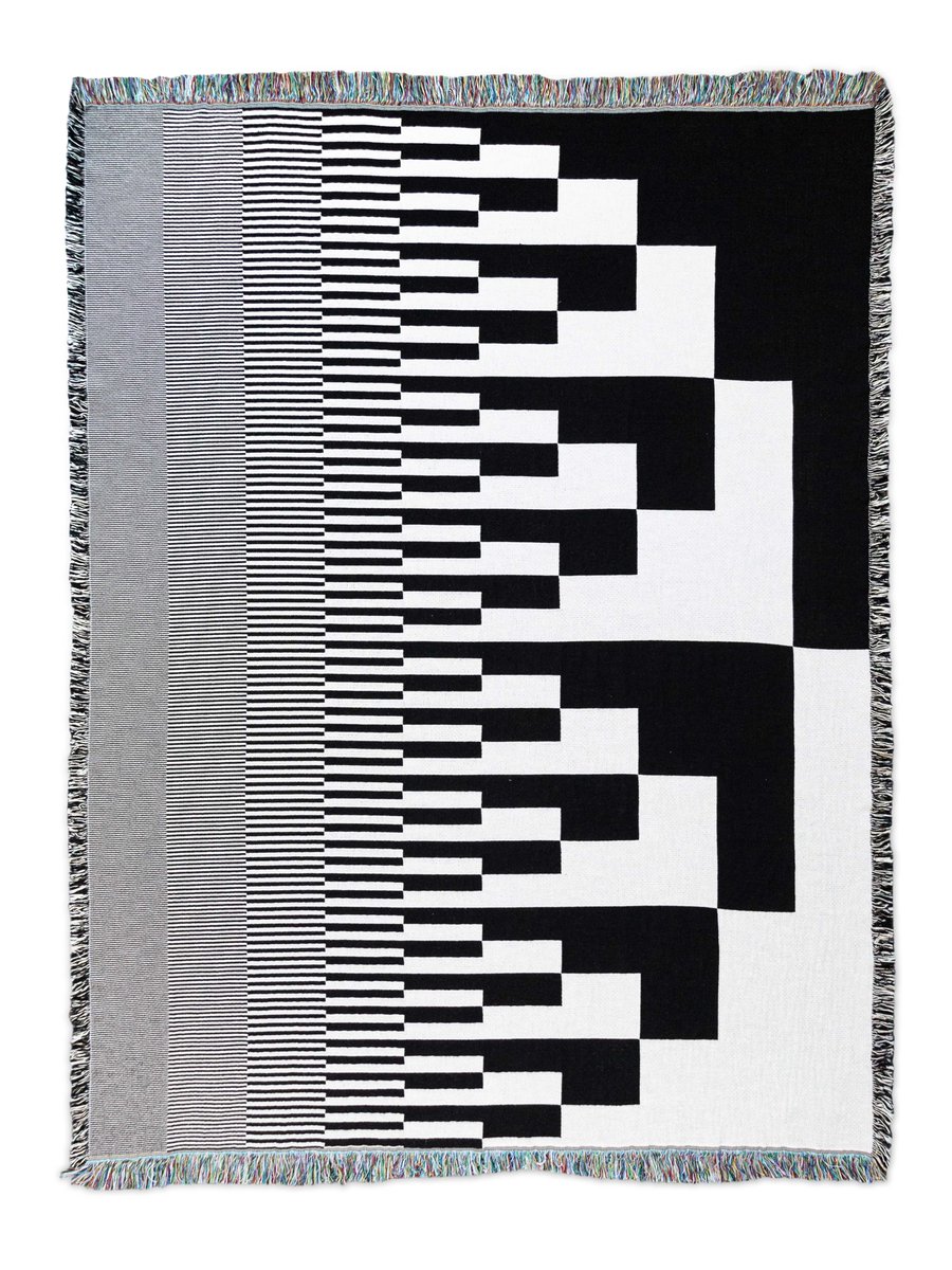 GlitchTextiles's tweet image. Test Patterns Collection

1. Line Count  Throw - Detail of lines
2. Line Count  Throw - Front
3. Line Count  Throw - Detail perspective

glitchtextiles.com

#binary #bw #blackandwhite #testpattern #pattern #glitchtextiles #textiles #textiledesign #textileart #woven