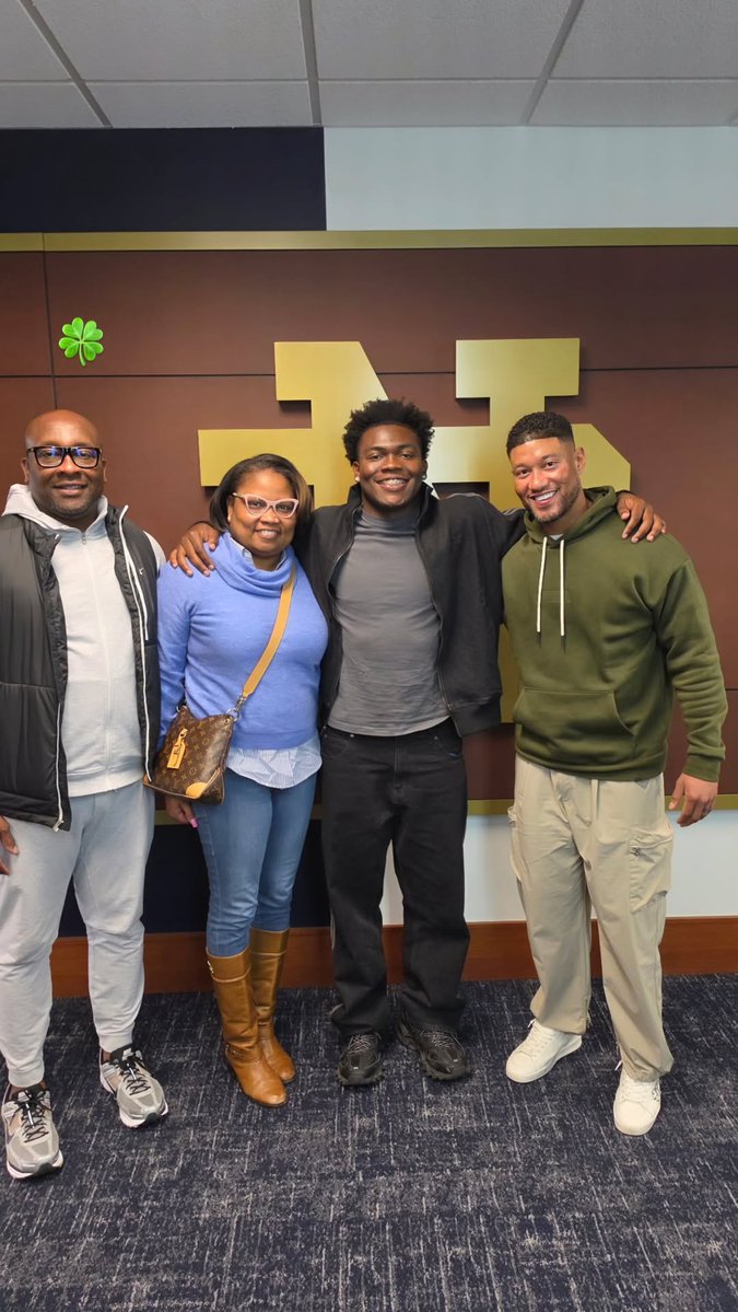 JesuitTigers_FB's tweet image. Kaden Henderson '27 on his visit to Notre Dame!