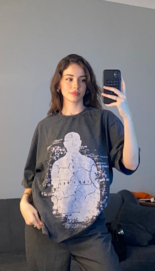 𝘏𝘢𝘯𝘯𝘢𝘩 tweet media