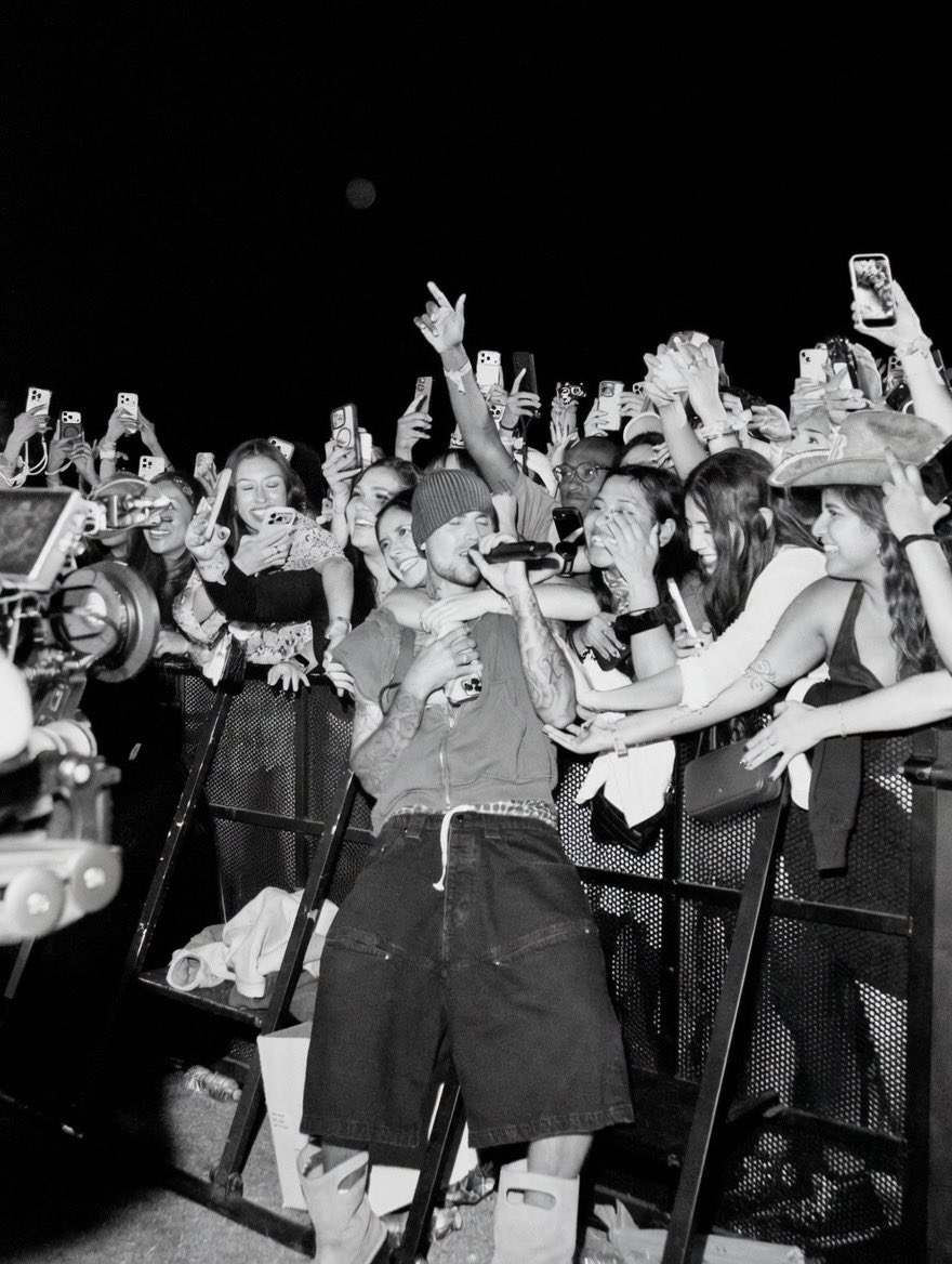 swagworldtour's tweet photo. Beliebers 🤝 Justin Bieber
We are so back.
📸 @amberasalyy https://t.co/BNoemV3CMZ