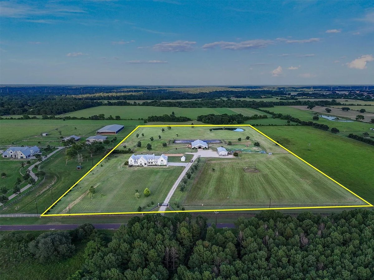 HOCKLEY, UPPER GULF. 19 acres. 4/4.5 home. 6-stall insulated barn w/geo-grid turnout runs. Regulation dressage arena. Insulated shop. Fenced/cross-fenced w/engineered drainage. Whole-home generator. Pond. $3.9M #txhorseproperties #hockleytx #uppergulf tinyurl.com/24118Hockley