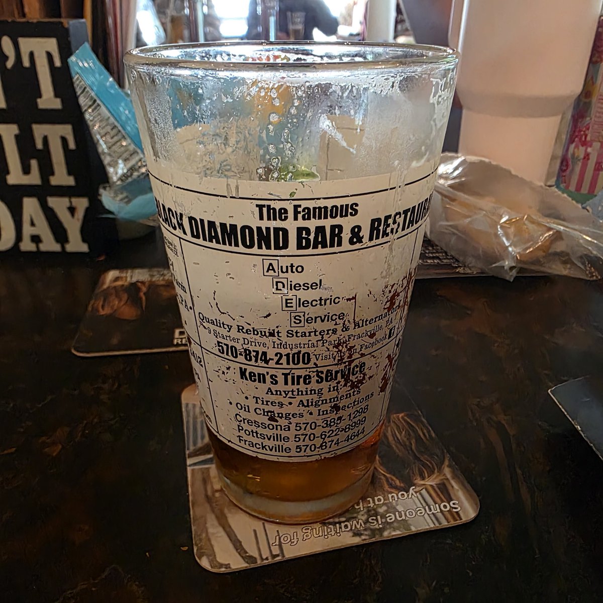 DaveLorady's tweet photo. @RossTuckerNFL @jimrome @RealGlenMacnow @PaulPabst @Vitaminseabrew @PaulRobertsCuse @julianedlow @SBuchanan24 @Jarrett_Stidham #showmeyourbeer https://t.co/4DfCxgxqmH