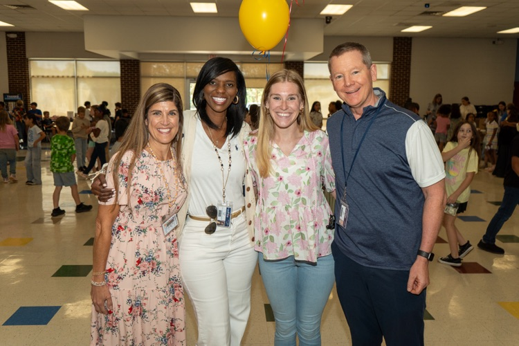 SpartanburgD5's tweet photo. So proud to announce our 5 finalists for District Five Induction Teacher of the Year! 🎉 Congratulations to: Sarah Beth Buff, Julianna Bunney, Kennedy Goldsmith, Saxon Harvey and Caroline Ostheim! 👏 In this 1st year of teaching, your dedication to students has been inspiring!💫 https://t.co/bXU988ektt