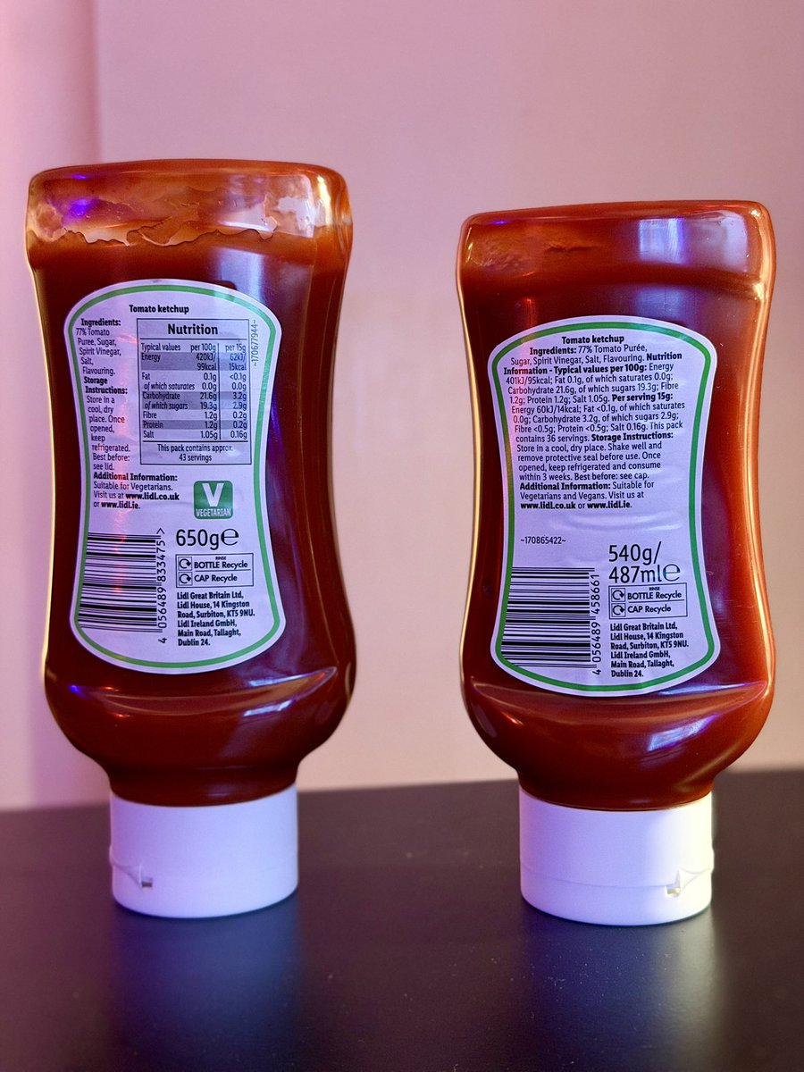 TobiFrenzen's tweet photo. #Batts Tomato Ketchup 🍅 

Bought two weeks apart. 
650g became 540g.

Lidl shrinkflation? https://t.co/zaX1vWNIgC