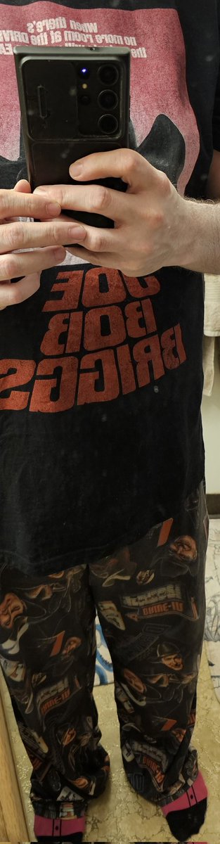 TheMutantFam's tweet image. I'm all dressed for the occasion. A #TheLastDriveIn special calls for the whole outfit; shirt, pants, and socks.

Who else is Last Drive-In ready?

@fadingarcader 
#MutantFam
#HorrorCommunity