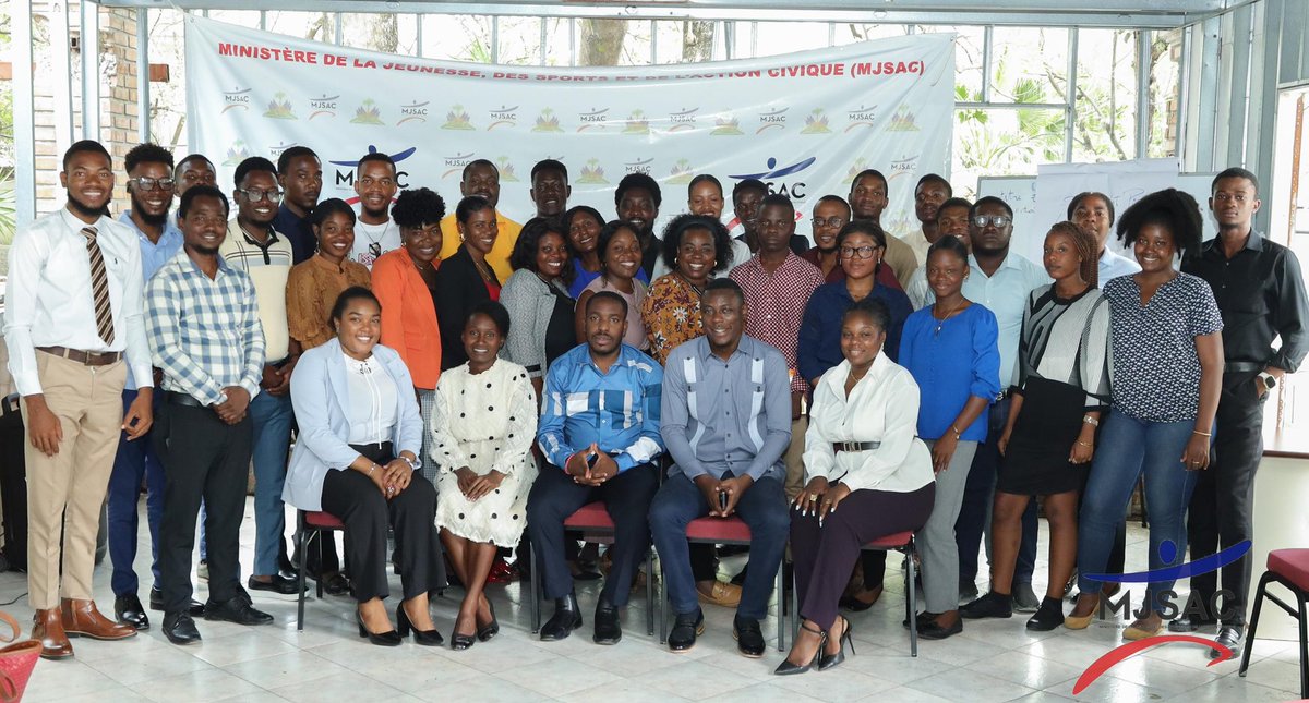mjsacinfo's tweet photo. Le MJSAC a procédé à la clôture officielle de l’atelier de formation organisé, du 20 au 24 avril, à l’intention des responsables d’associations de jeunesse.
https://t.co/j2hmpZJxS5
@PresidenceHT @PrimatureHT @DUMAS_pythagore @followers https://t.co/S0RBWwl529