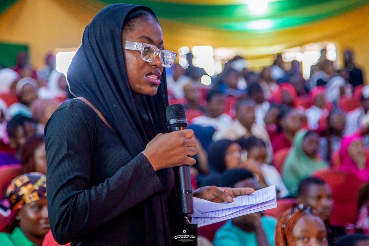 apcngyouthwing's tweet image. If you were not in this room, you missed it.

The Q&amp;amp;A session at the University of Abuja was electric, students were fully engaged, excited, and bold in asking questions and sharing perspectives.

#renewedhopeconversation
#apcyouthwing
#goviral