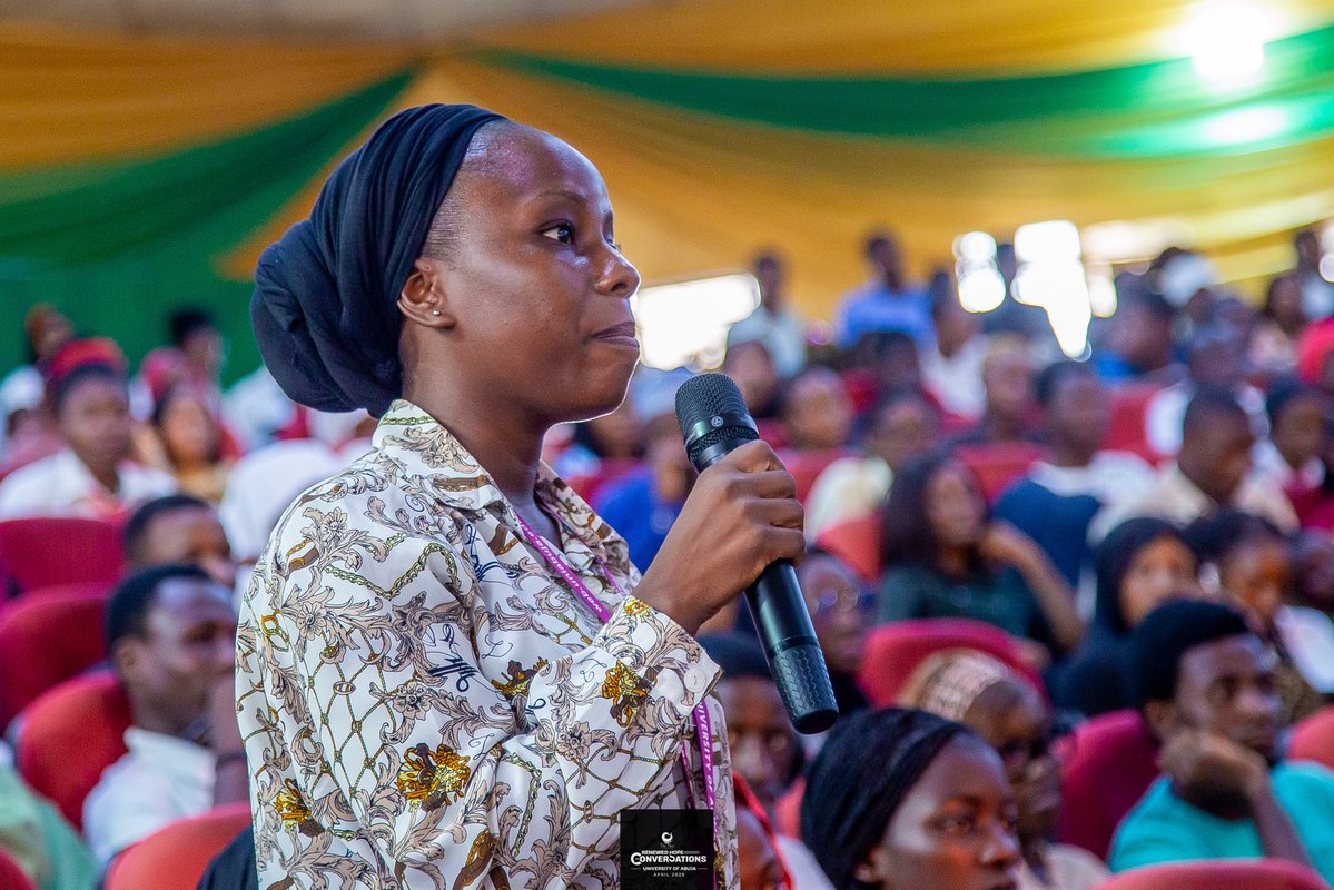 apcngyouthwing's tweet image. If you were not in this room, you missed it.

The Q&amp;amp;A session at the University of Abuja was electric, students were fully engaged, excited, and bold in asking questions and sharing perspectives.

#renewedhopeconversation
#apcyouthwing
#goviral