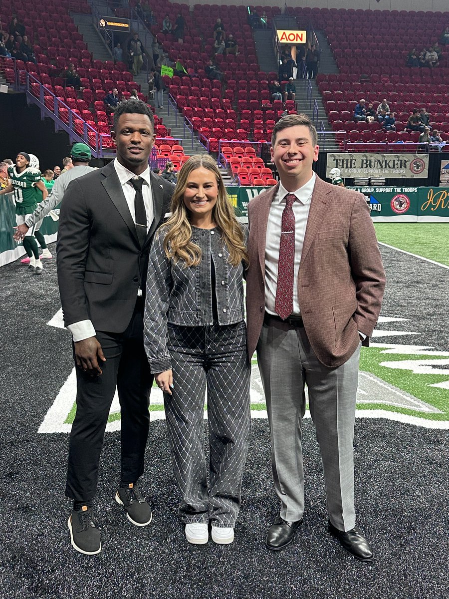 IndoorFL's tweet photo. Friday Night Football. Big-time booth. 🎙️🔥

@WillBlackmon, @austyniven and @JoeyBonadonna have the call tonight on @OvernghtMedia. https://t.co/uPzbKTIlGa
