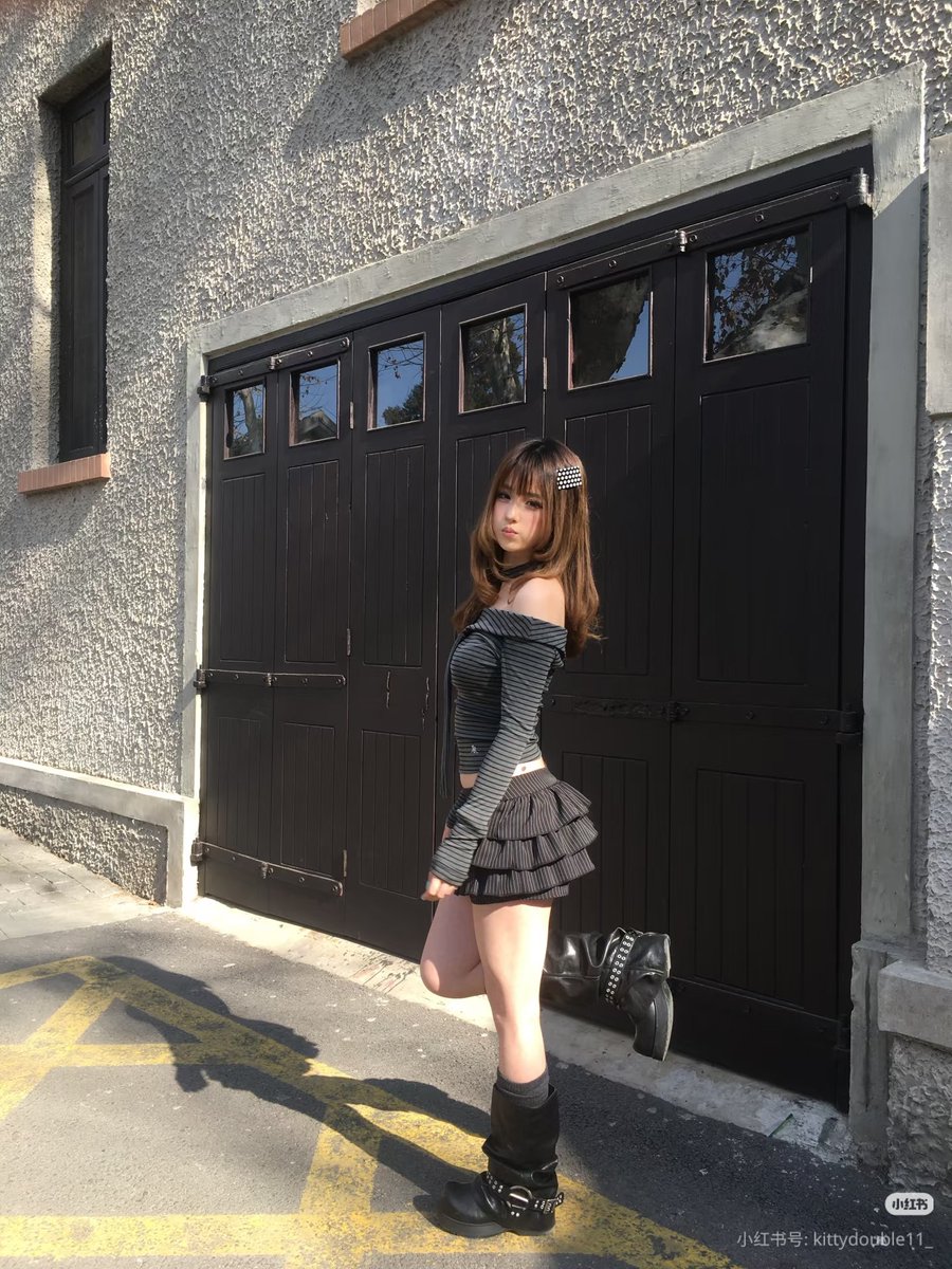 𝐌illy 𝖳hompson tweet media