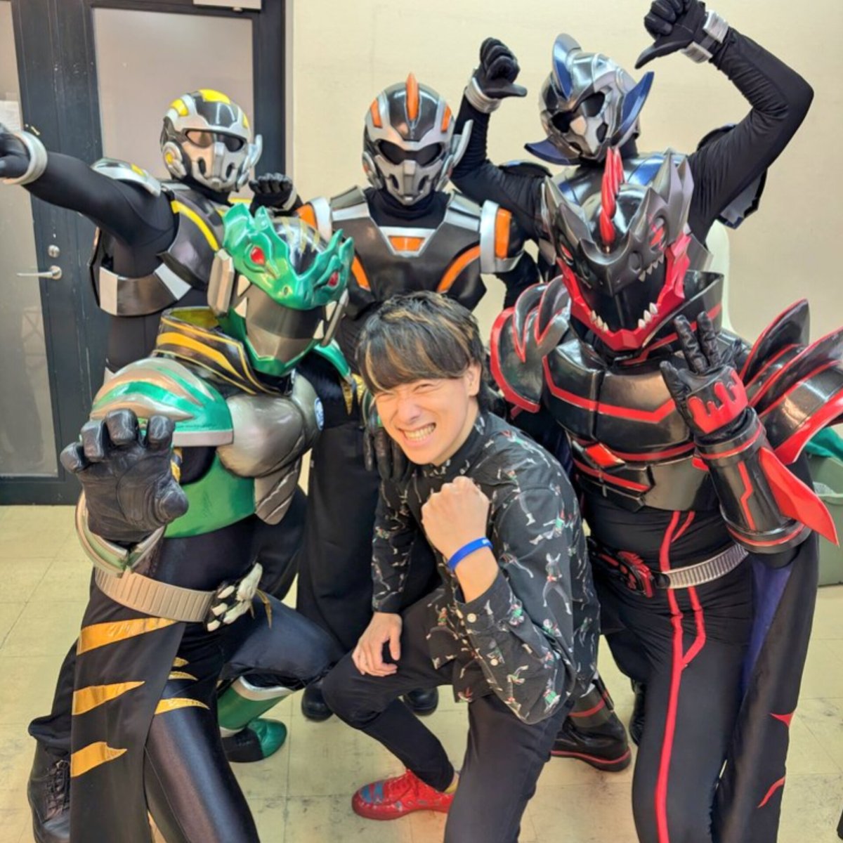 cetomohiro's tweet photo. 遂に来週はフクイザー・フロダークの本拠地、福井県でコラボステージ！

5/2(土)園芸LABOの丘(美浜町)
5/3(日)アルプラザアミ(坂井市)

連休の幕開けを最高に楽しませます！
https://t.co/gmYnAZXShK

見逃さないように！

#フクイザー
#フロダーク
https://t.co/vAE9wlT6Iq https://t.co/EaKAUUtlZj