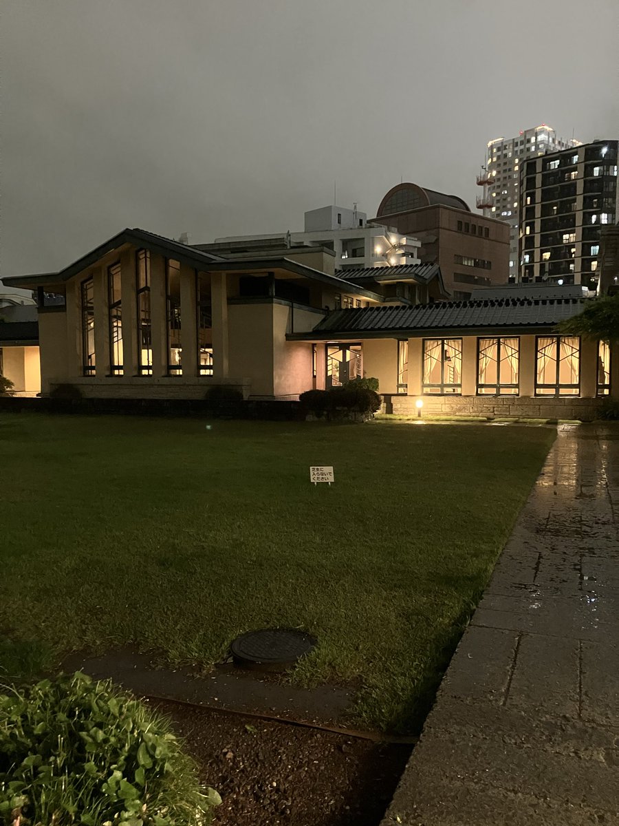 心洗われるギターの音色
木造の歴史ある明日館に響きました
五十嵐紅さんを知るきっかけを作ってくれた友人にとても感謝しています♪
#五十嵐紅
#明日館