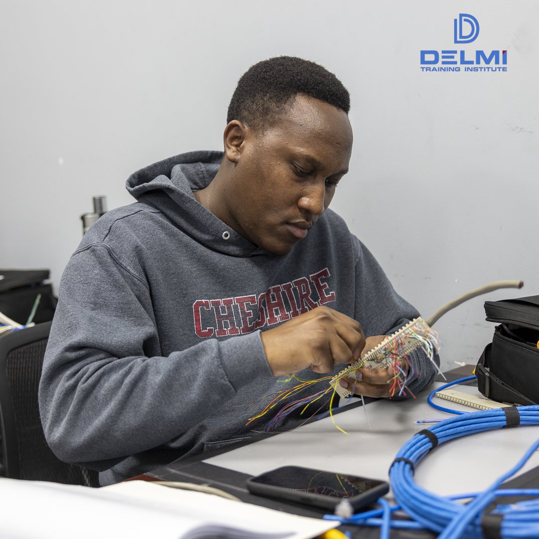 DelmiTraining's tweet image. 𝗗𝗮𝘆 𝟱 — 𝗙𝗶𝗻𝗮𝗹 𝗗𝗮𝘆 𝗼𝗳 𝗼𝘂𝗿 𝗡𝗲𝘁𝘄𝗼𝗿𝗸 𝗖𝗮𝗯𝗹𝗶𝗻𝗴 𝗣𝗿𝗼𝗴𝗿𝗮𝗺 𝗮𝘁 𝗗𝗲𝗹𝗺𝗶 𝗧𝗿𝗮𝗶𝗻𝗶𝗻𝗴 𝗜𝗻𝘀𝘁𝗶𝘁𝘂𝘁𝗲.

#NetworkCabling #SkilledTrades #HandsOnLearning #CareerInTrades