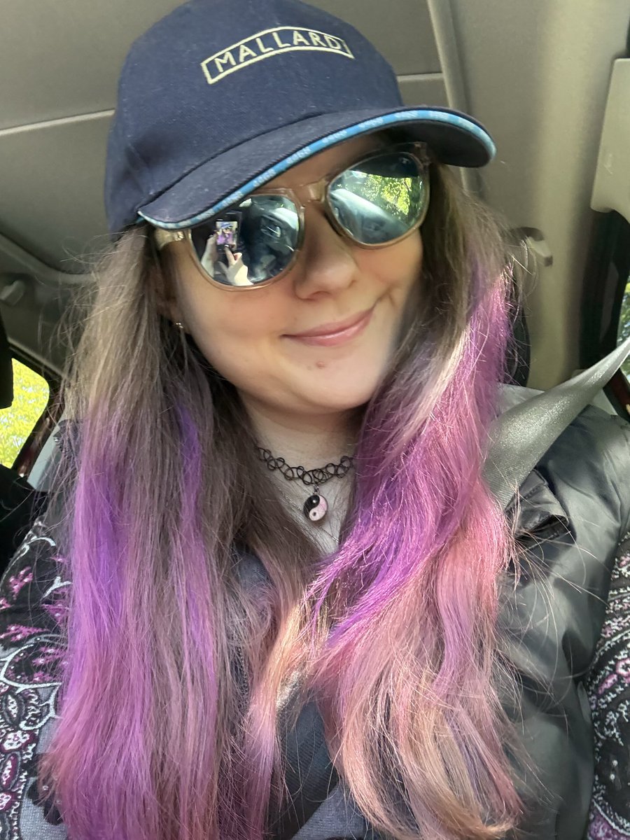 dashydolphin123's tweet image. I’m 28 yonks today! 🎂 💜 #birthday