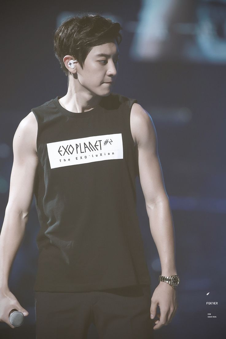 Chanyeol Thirst Traps tweet media